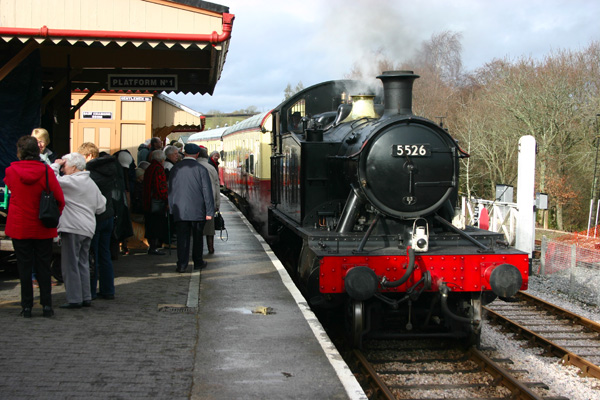 5526 at Totnes on 17th February 2010