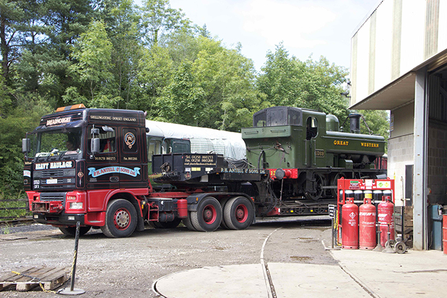 1369 on the low loader