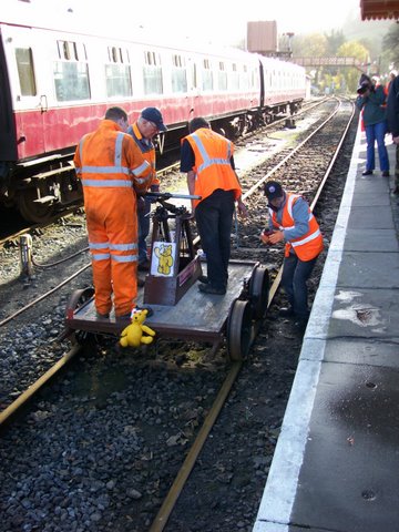 SDRA Volunteers power GWR Pump Trolley