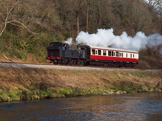 1450 with single coach near Hood Bridge Down