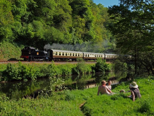 5526 beside the river Dart