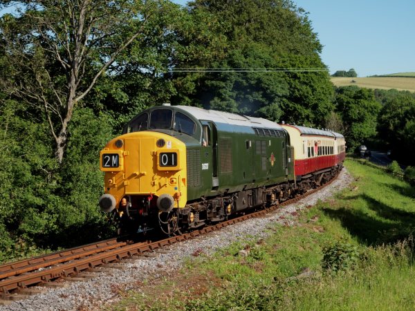 D6737 passing Caddaford